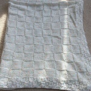 New Hand knit baby blanket